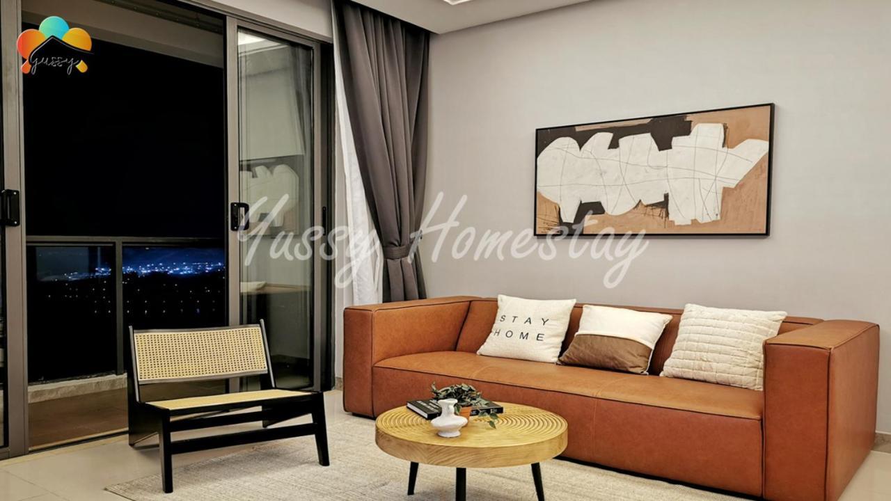 Yussy 2 Bedrooms Condo At R&F Princess Cove Johor Bahru Exterior foto