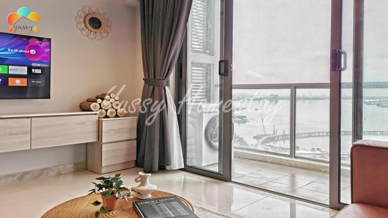 Yussy 2 Bedrooms Condo At R&F Princess Cove Johor Bahru Exterior foto