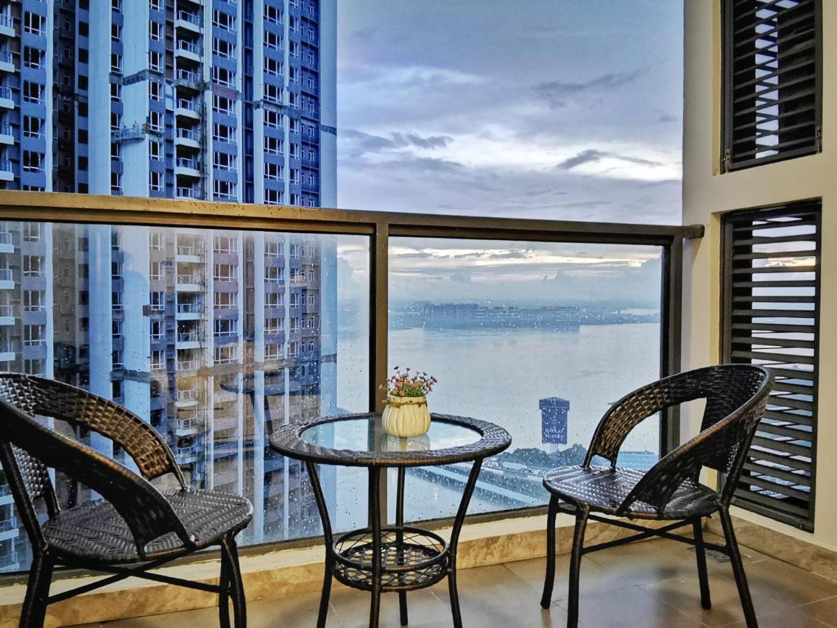 Yussy 2 Bedrooms Condo At R&F Princess Cove Johor Bahru Exterior foto